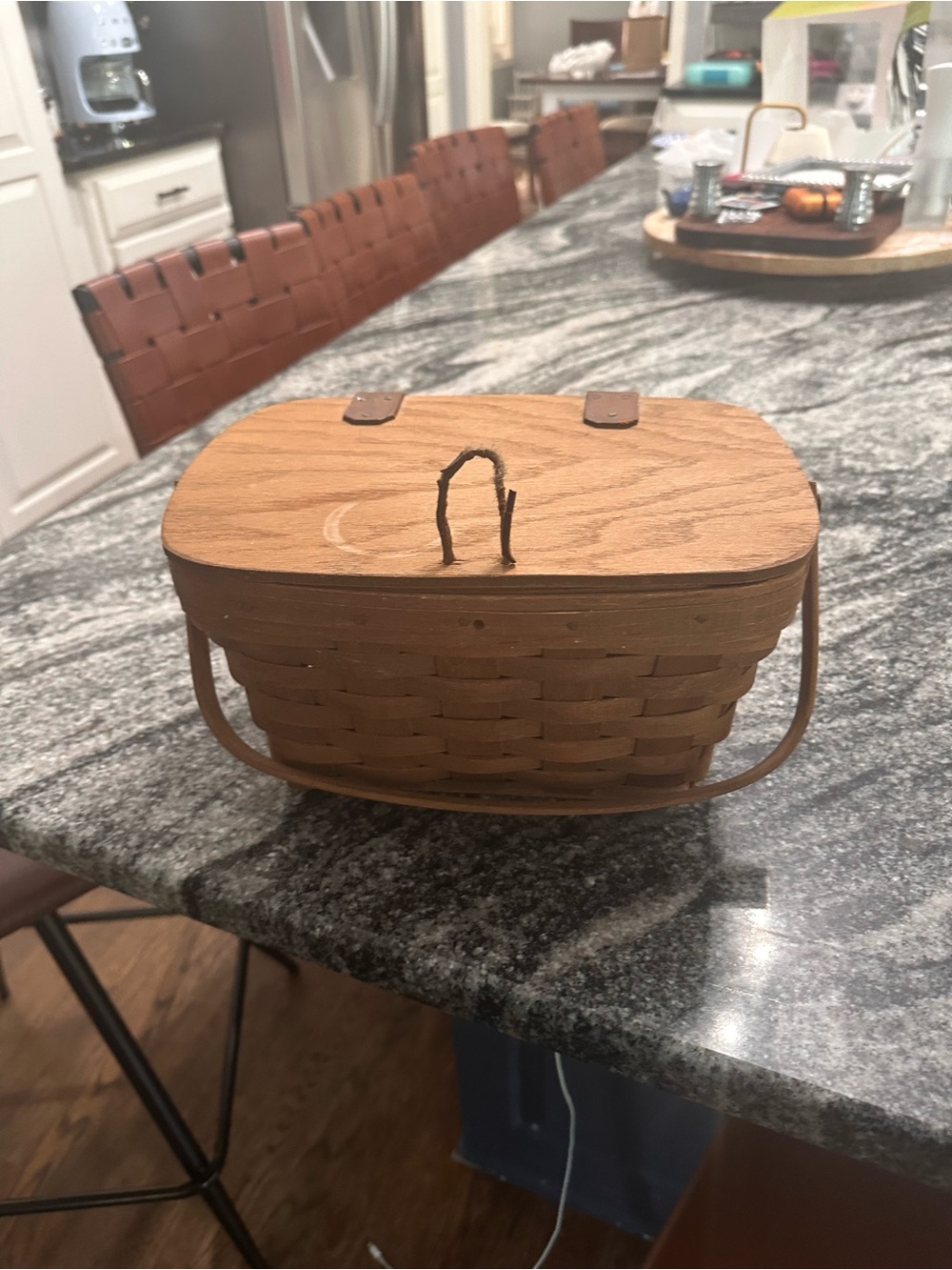 Longaberger Woven Oval Basket with Lid - Natural Brown